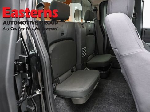 Used 2022 Nissan Frontier S RWD image 22