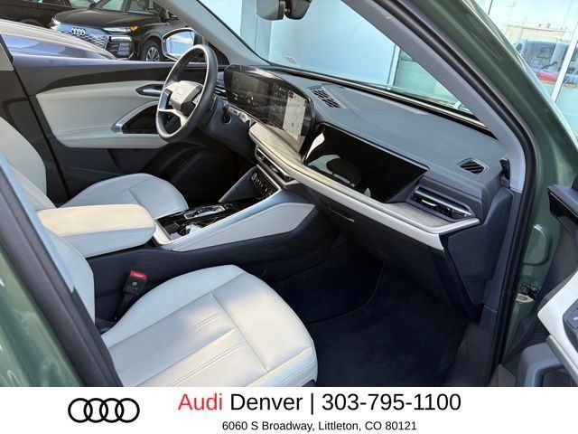 Used 2025 Audi Q5 Premium w/ Convenience Package AWD/4WD image 11