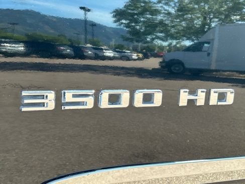 Used 2024 Chevrolet Silverado 3500 LTZ w/ LTZ Convenience Package AWD/4WD image 28