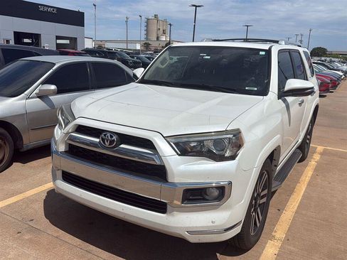 Used 2018 Toyota 4Runner Limited RWD image 2