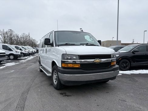 Used 2024 Chevrolet Express 2500 w/ Driver Convenience Package image 14