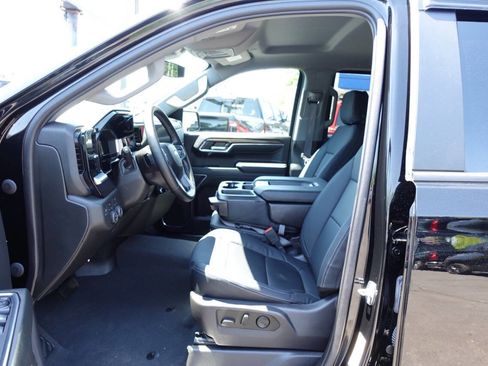 Used 2023 Chevrolet Silverado 1500 LT AWD/4WD image 18