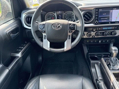 Used 2023 Toyota Tacoma Limited AWD/4WD image 22