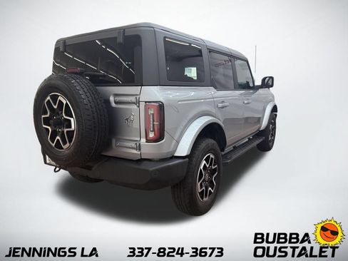 Used 2024 Ford Bronco Outer Banks AWD/4WD image 4