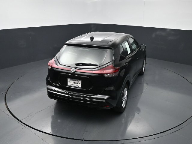 Certified 2025 Nissan Kicks Play S FWD image 31