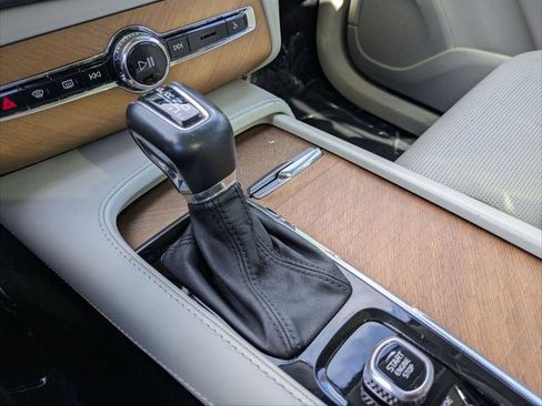 Used 2018 Volvo XC90 T6 Inscription w/ Convenience Package image 19