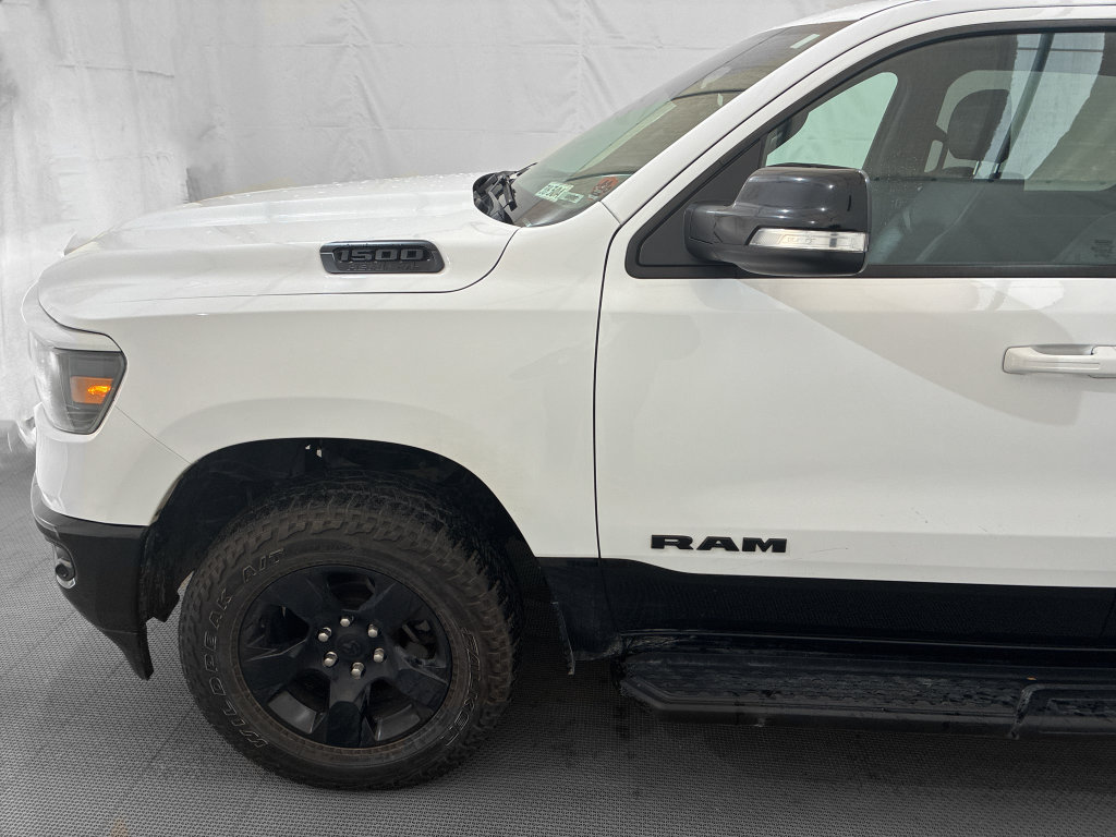 Used 2022 RAM 1500 Big Horn AWD/4WD image 3