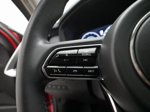 Certified 2025 MAZDA CX-70 Plug-In Hybrid w/ Premium Pkg image 18