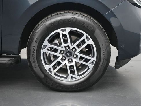 Certified 2025 Ford Expedition Max Active RWD image 28