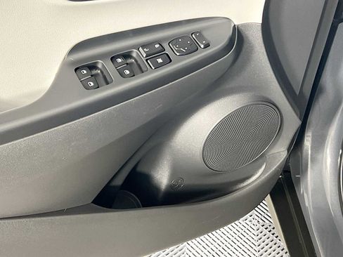 Used 2023 Hyundai Kona SEL w/ Convenience Package image 18