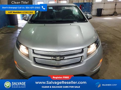 Used 2013 Chevrolet Volt Premium w/ Premium Trim Package FWD image 7