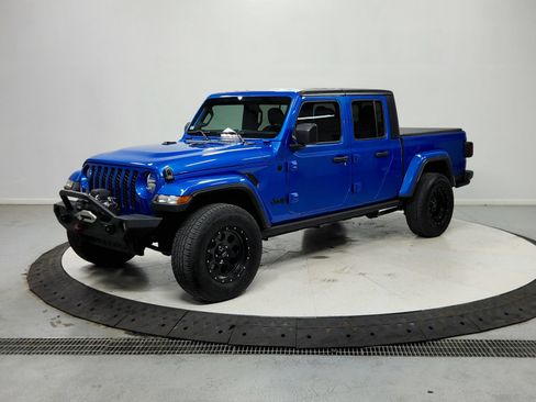 Used 2021 Jeep Gladiator Sport AWD/4WD image 4