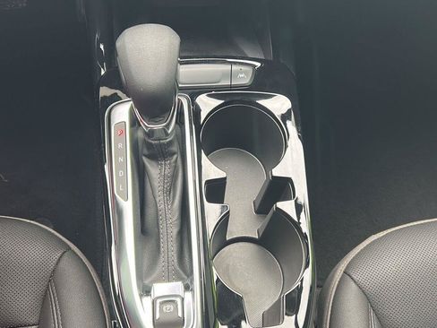 Used 2025 Chevrolet Trax ACTIV w/ Sunroof Package FWD image 21