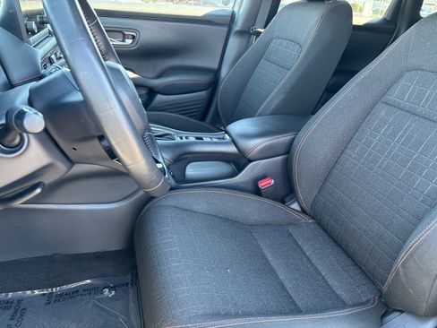 Used 2024 Honda HR-V Sport image 22