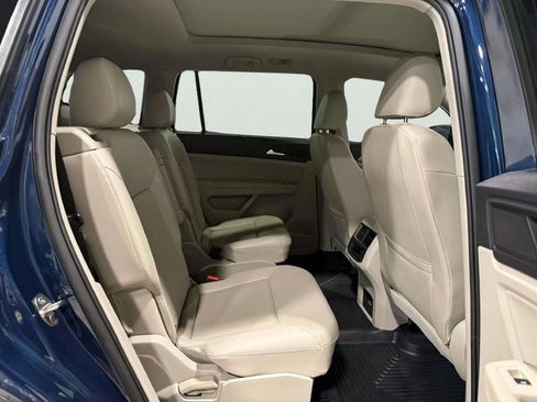 Used 2021 Volkswagen Atlas SE image 25