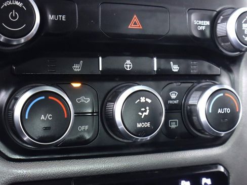 Used 2019 RAM 1500 Big Horn AWD/4WD image 23