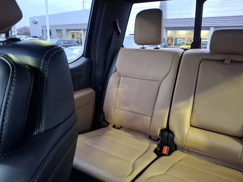 Certified 2023 Ford F250 Lariat w/ Lariat Ultimate Package image 18