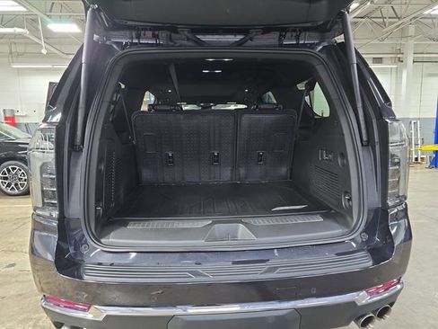 New 2025 Chevrolet Suburban Premier w/ Sun And Tow Package image 14
