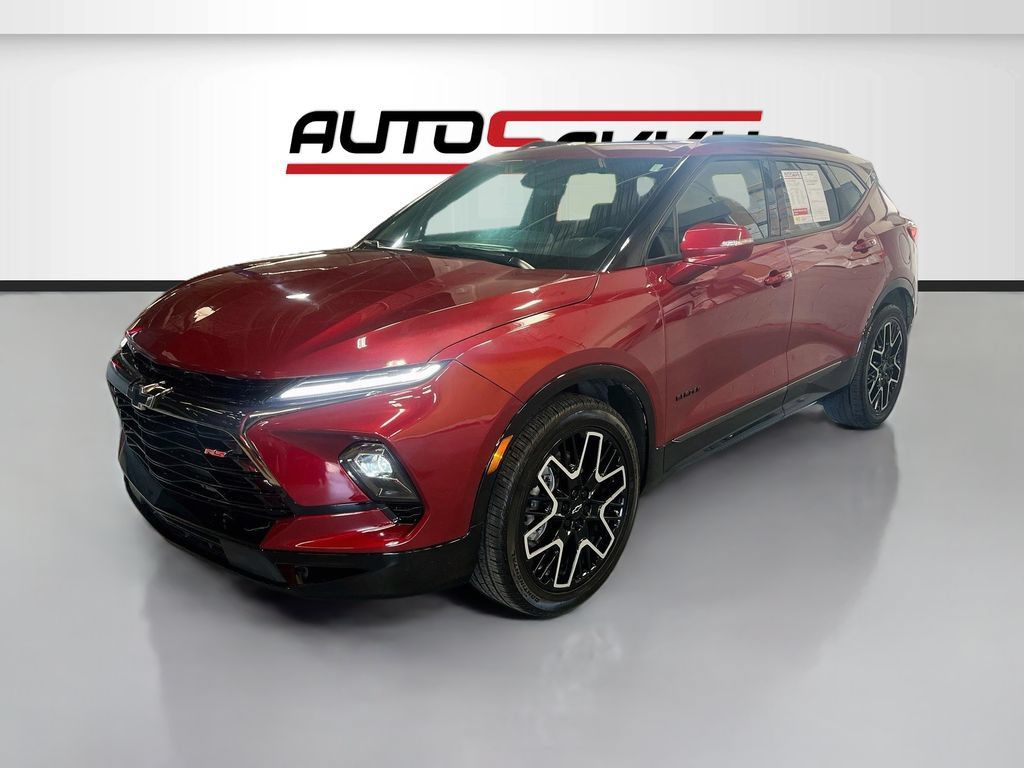 Used 2023 Chevrolet Blazer RS w/ Driver Confidence II Package AWD/4WD image 3
