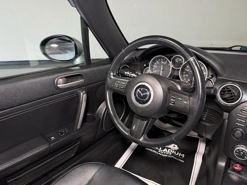 Used 2014 MAZDA MX-5 Miata Grand Touring w/ Premium Package RWD image 19