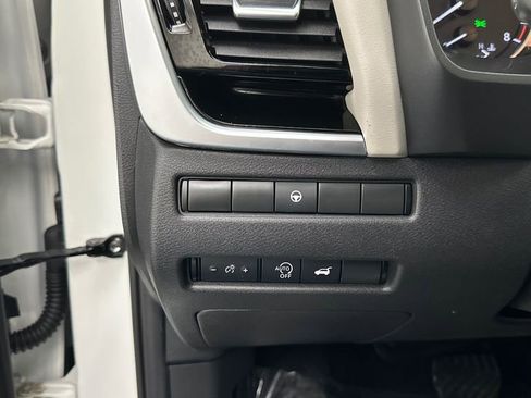 Certified 2023 Nissan Rogue SL AWD/4WD image 32