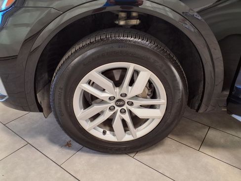 Used 2023 Audi Q5 2.0T Premium w/ Convenience Package image 29