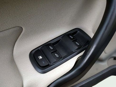 Used 2015 Ford Fiesta SE FWD image 14