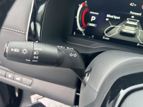 New 2026 Nissan Pathfinder SL image 48