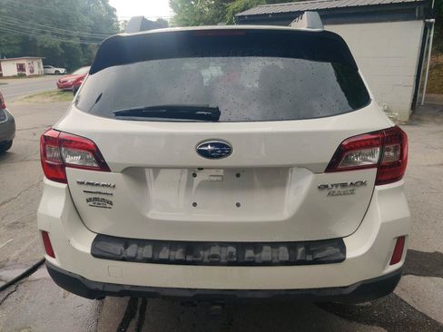 Used 2015 Subaru Outback 2.5i Limited AWD/4WD image 5