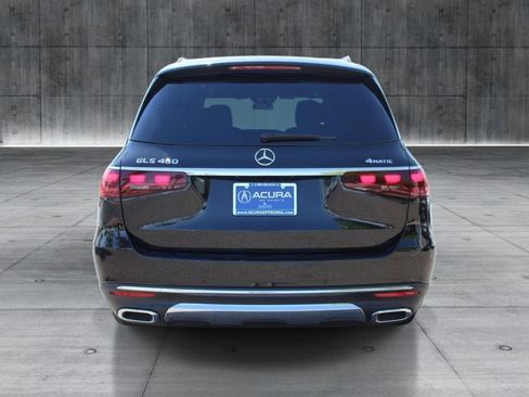 Used 2024 Mercedes-Benz GLS 450 4MATIC image 4