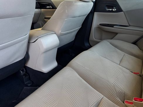 Used 2016 Honda Accord LX image 12