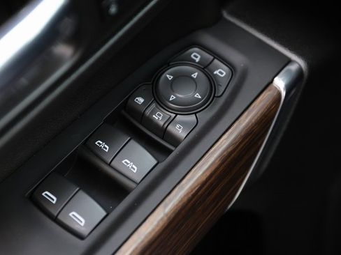 Used 2022 Chevrolet Silverado 2500 High Country w/ Z71 Off-Road Package image 25