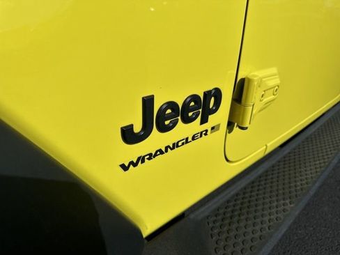 Used 2023 Jeep Wrangler Sport S image 31