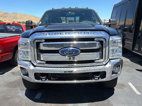 Used 2016 Ford F250 Lariat w/ Lariat Interior Package AWD/4WD image 2