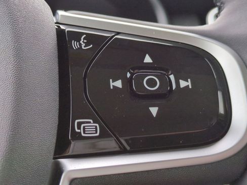 New 2026 Volvo XC90 B5 Plus image 25