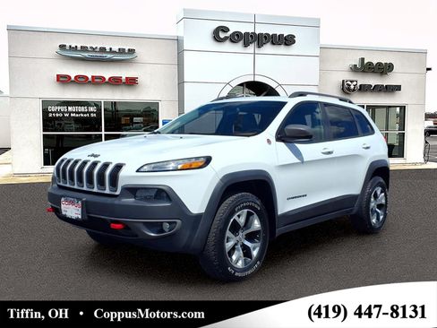 Used 2014 Jeep Cherokee Trailhawk w/ Cold Weather Group AWD/4WD image 1