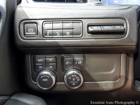 Used 2023 GMC Yukon Denali AWD/4WD image 21