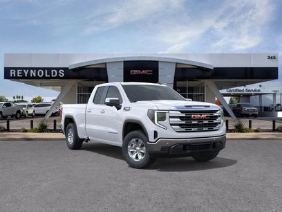 New 2025 GMC Sierra 1500 SLE w/ Preferred Package