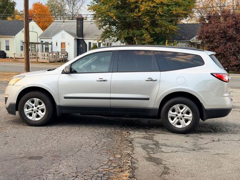 Used 2016 Chevrolet Traverse LS image 10