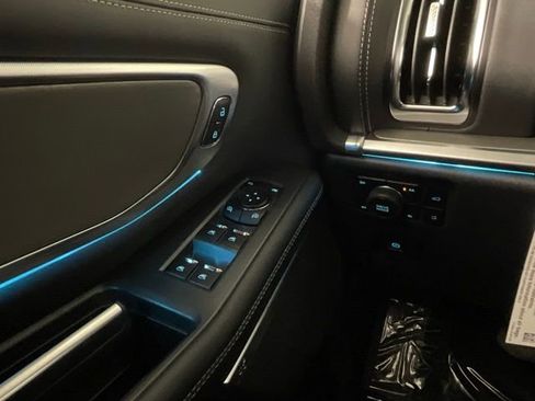 New 2025 Ford Expedition Max Platinum w/ Driver's Package image 21