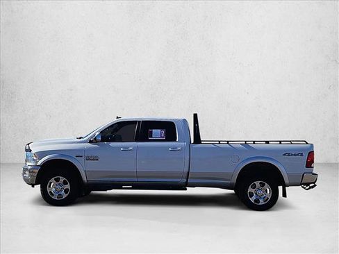 Used 2018 RAM 3500 Big Horn w/ Harvest Edition image 9