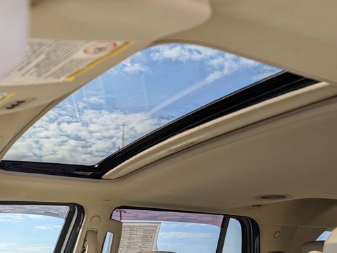 Used 2017 Ford Expedition EL Limited w/ Equipment Group 301A image 26