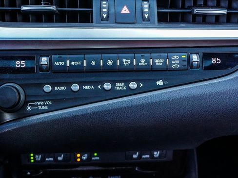 Used 2020 Lexus ES 350 F Sport w/ Accessory Package 2 image 24