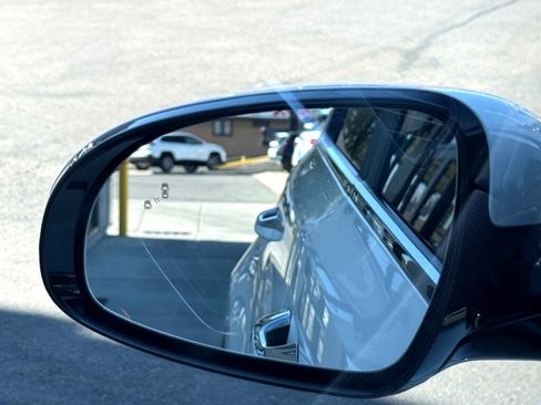 Used 2022 Kia Sportage EX w/ EX Technology Package image 19