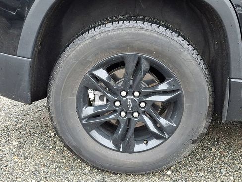 Used 2023 Chevrolet Traverse LT w/ Midnight/Sport Edition AWD/4WD image 9