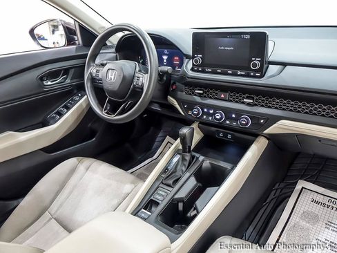 Used 2025 Honda Accord SE image 32