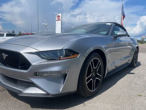 Used 2022 Ford Mustang Premium RWD image 11
