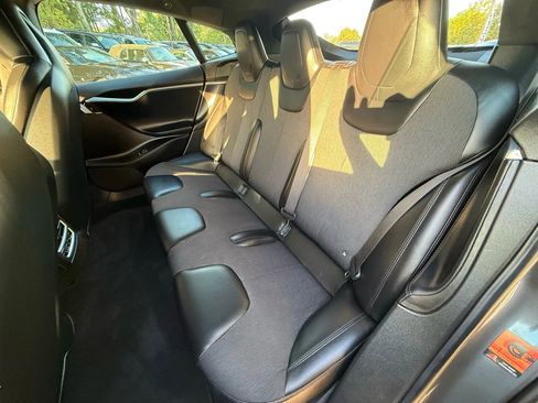 Used 2016 Tesla Model S 75 image 18