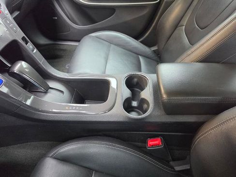 Used 2014 Chevrolet Volt Premium w/ Premium Trim Package FWD image 22