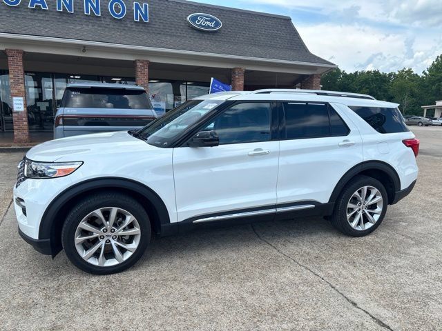 Certified 2023 Ford Explorer Platinum w/ Class IV Trailer Tow Package AWD/4WD image 1
